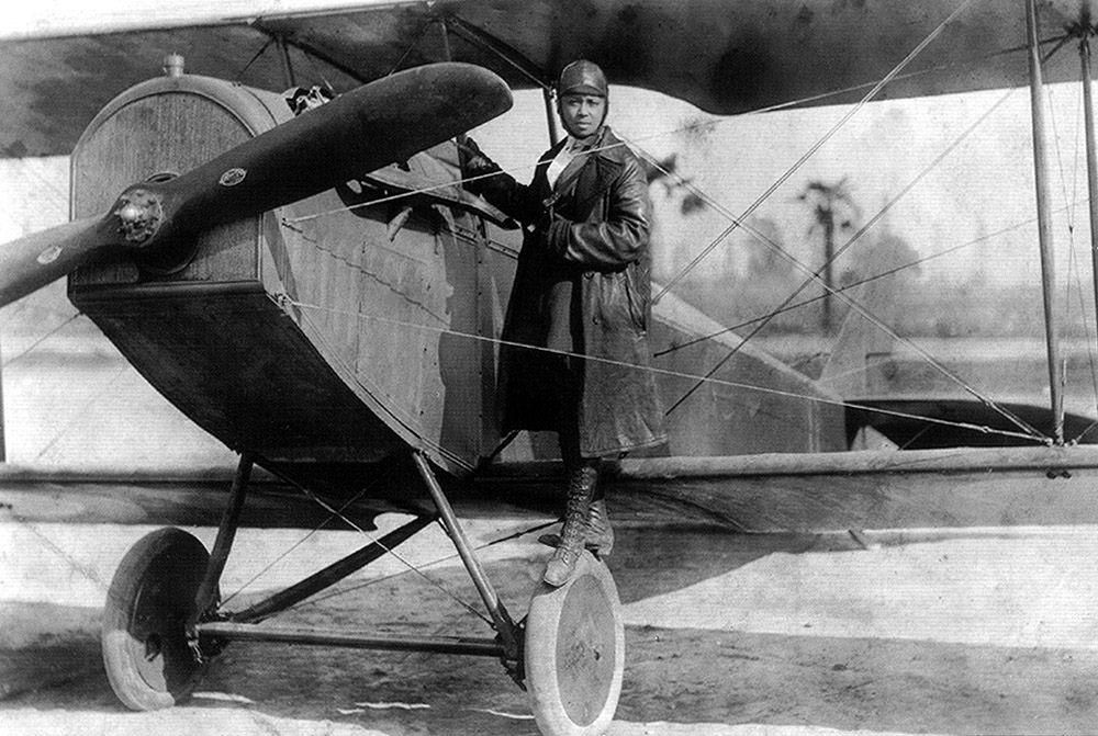 1921: First black woman gets international pilot's license